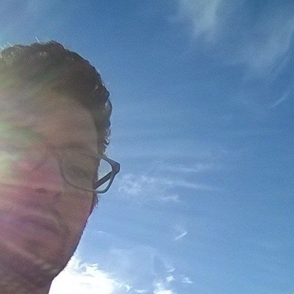 Recherche colocation calme et conviviale Photo principale