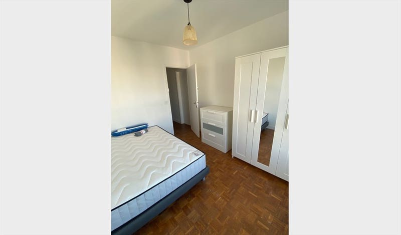 5 Chambres dans appartement refait à neuf Photo principale