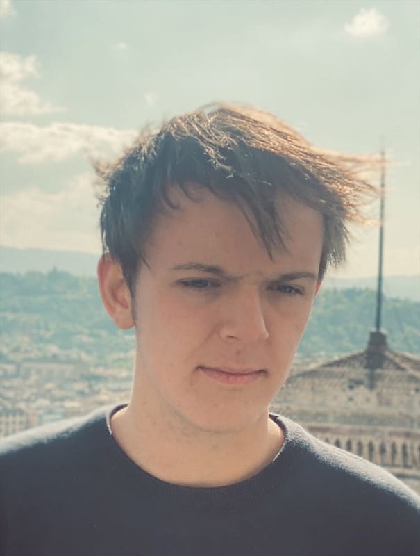 Je commence mes études fin août à l'ESJ et le... Photo principale