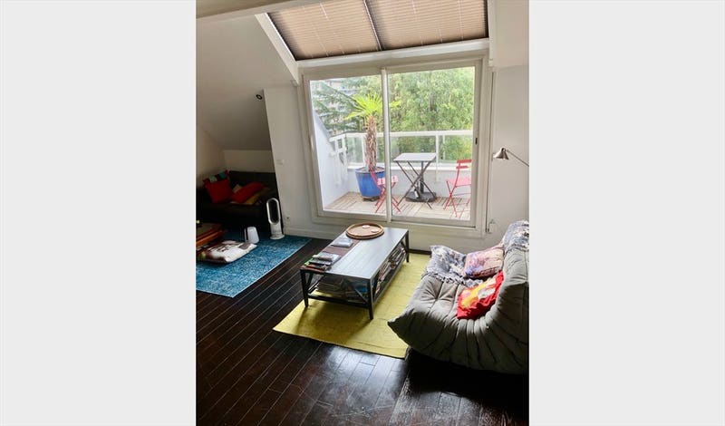 A louer dans un joli duplex meublé une chambre dans une ré Photo principale
