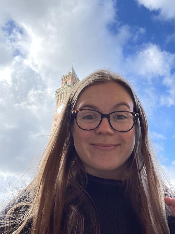 Jeune actif britannique cherche une coloc Photo principale