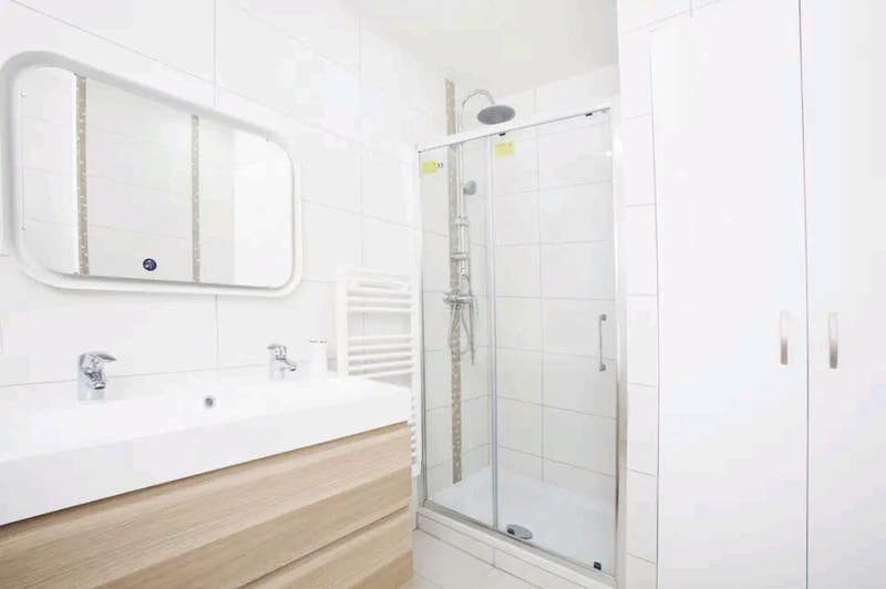 Joly Chambre 500e vitry sur seine en face du tram Photo principale