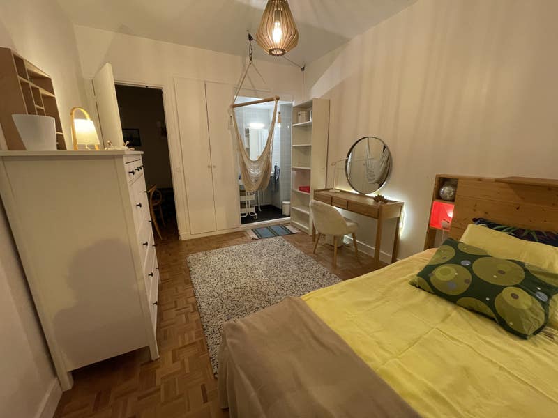 Chambre meublée dans grand appartement Photo principale