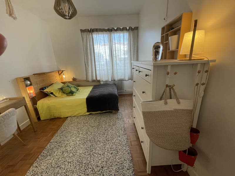 Chambre meublée dans grand appartement Photo principale