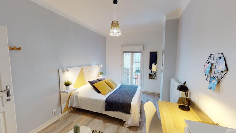 Chambre spacieuse en coloc aux Capucins Photo principale