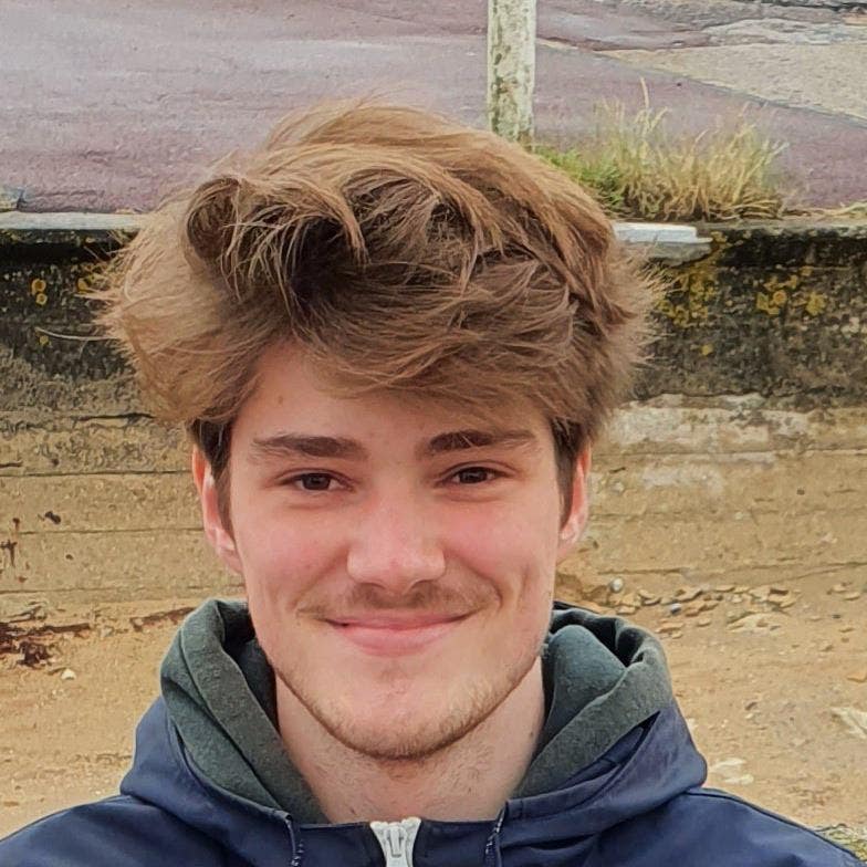 Etudiant cherche une chambre simple ou double Photo principale