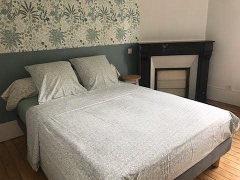 Loue chambre dans une maison 🏡 220m2 Photo principale