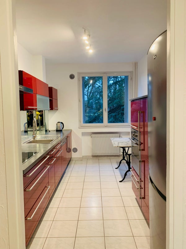 Photo 1: Cuisine intégralement équipée