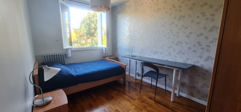 Photo 1: La chambre du coloc