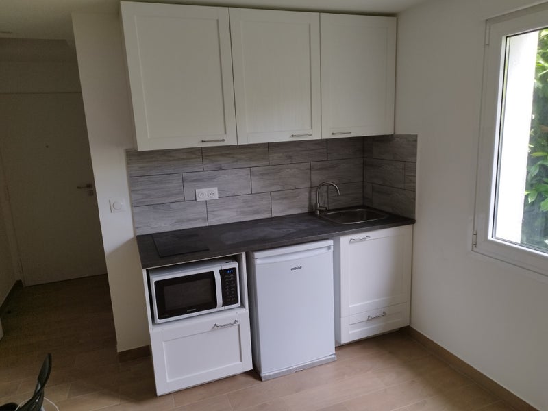 Photo 1: cuisine équipée ch21m2