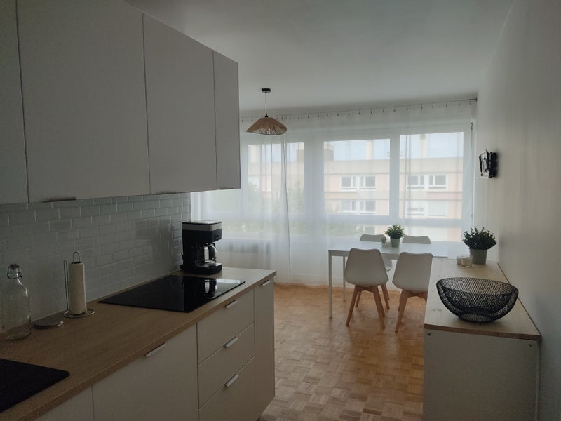 Photo 1: Pièce de vie