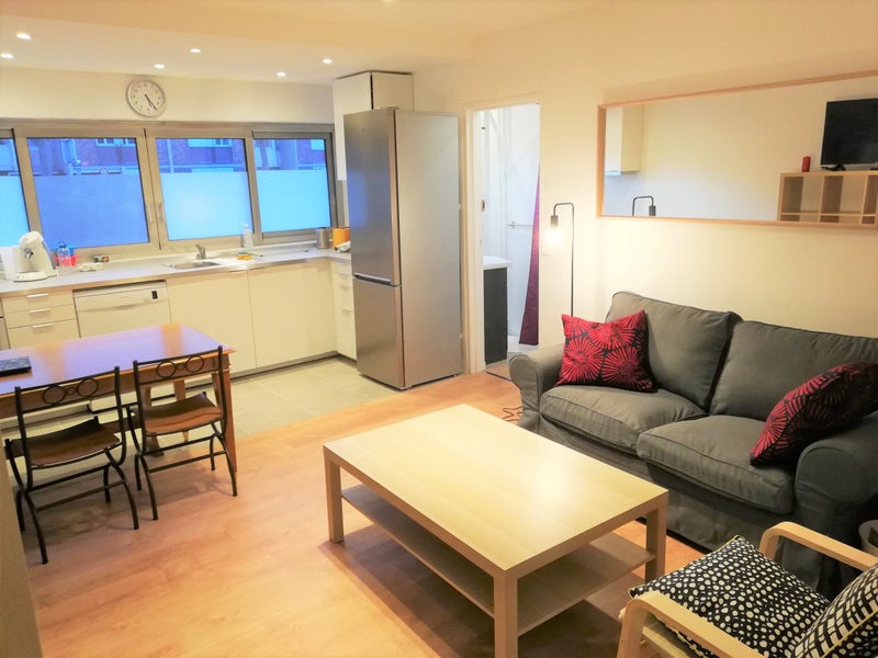 Photo 1: Séjour / Cuisine