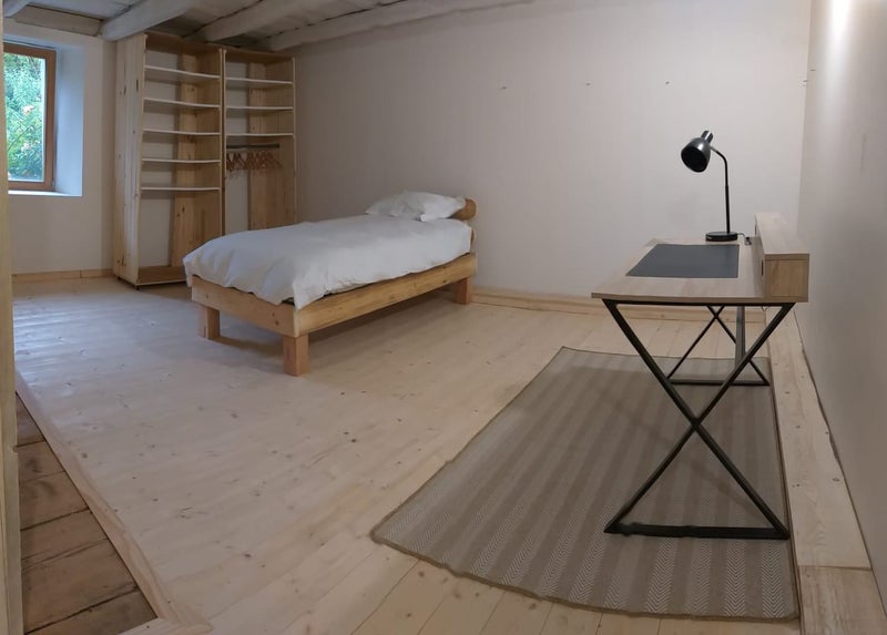 Photo 1