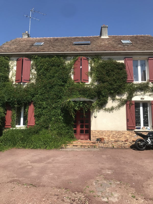 Photo 1: Maison côté cour 