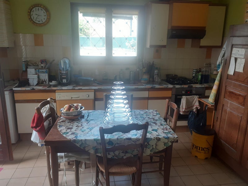 Photo 1: La Cuisine-Salle à manger partagée