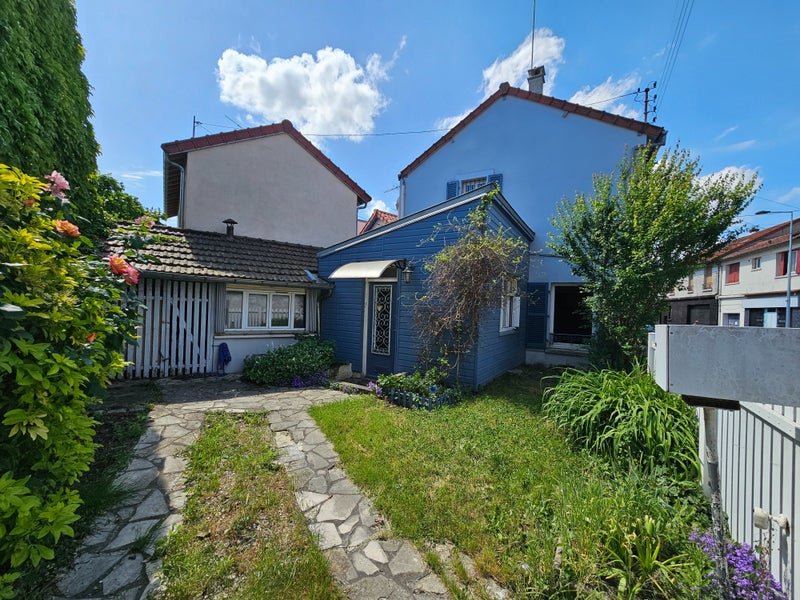 Photo 1: Maison avec jardin et boxe