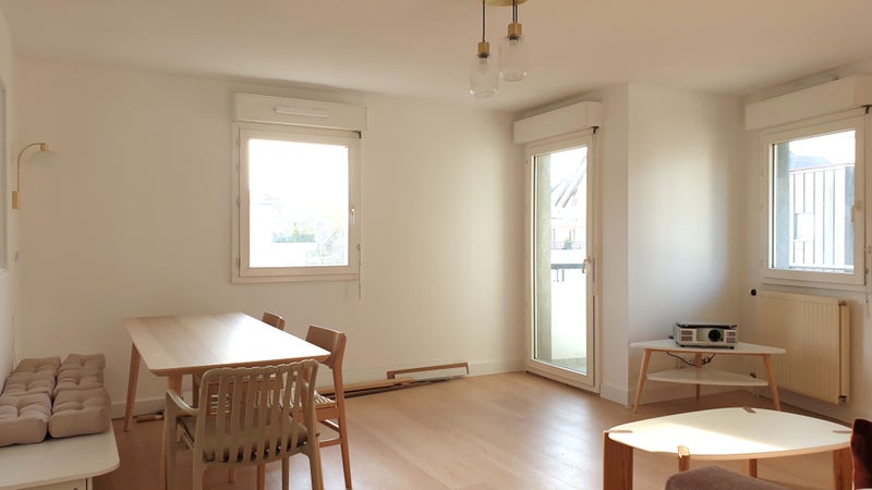 Photo 1: Séjour lumineux