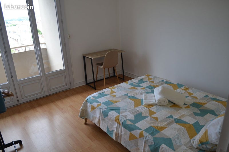 Photo 1: Une autre chambre