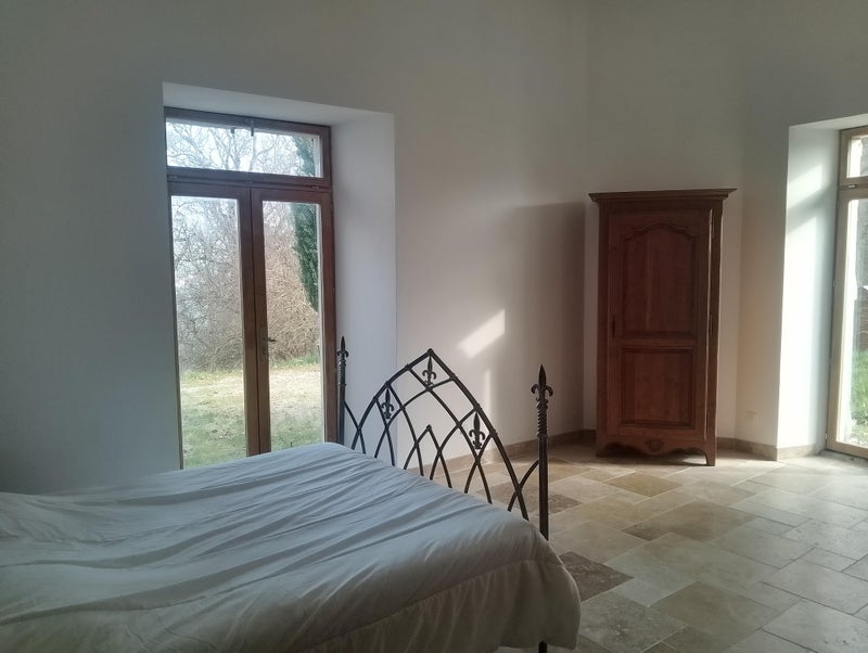 Photo 1: Chambre 1 au rez-de-chaussée