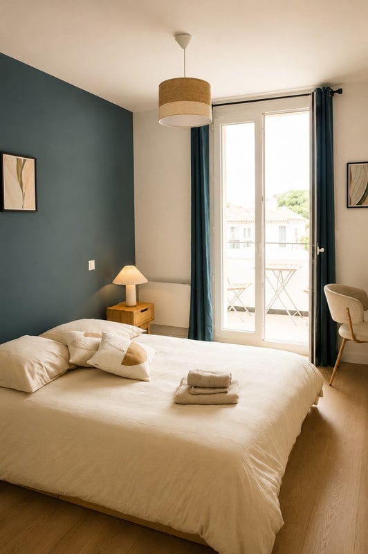 Photo 1: Chambre avec loggia