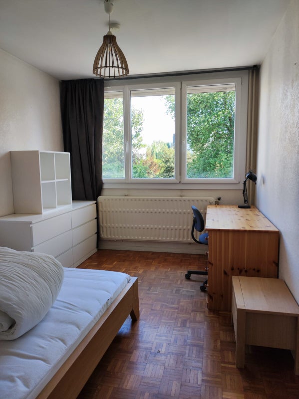 Photo 1: Chambre de 11 m2