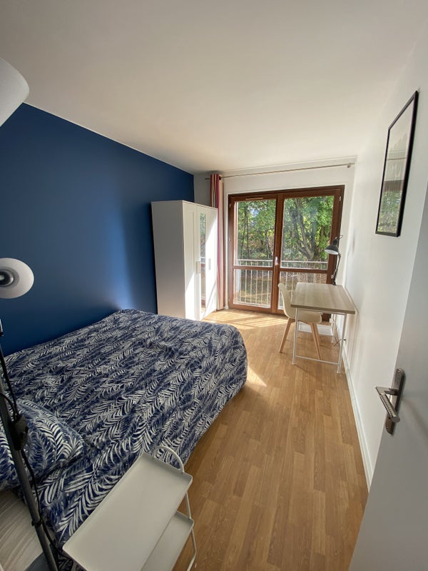 Photo 1: CHAMBRE SAUGE