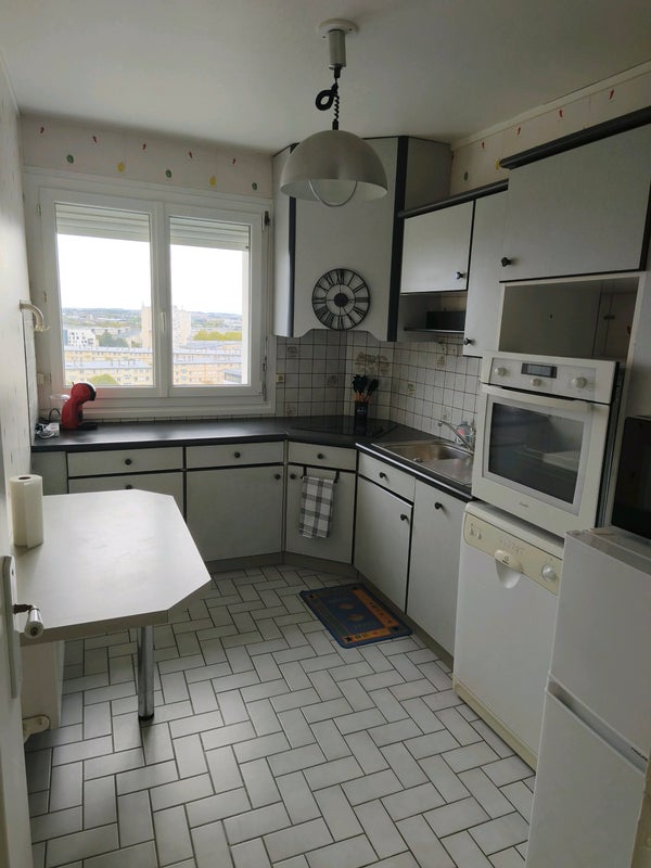 Photo 1: Cuisine