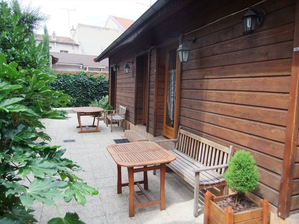  DE QUALITE   2 pieces duplex libre à louer Photo principale