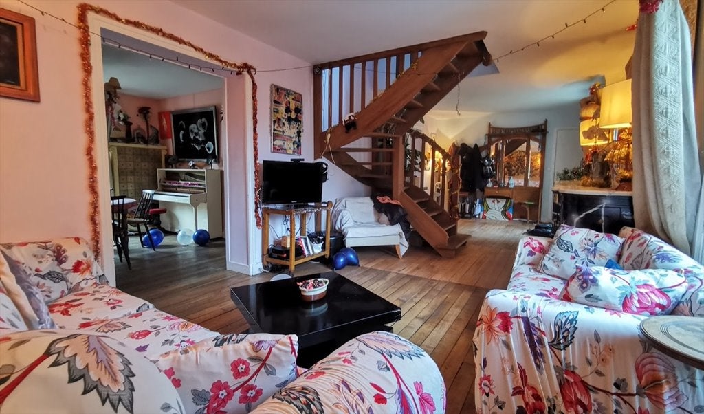 St-Cloud, petite chambre dans grande maison ! Photo principale