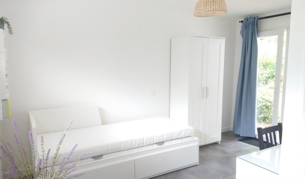 Studio meublé en maison individuelle Photo principale