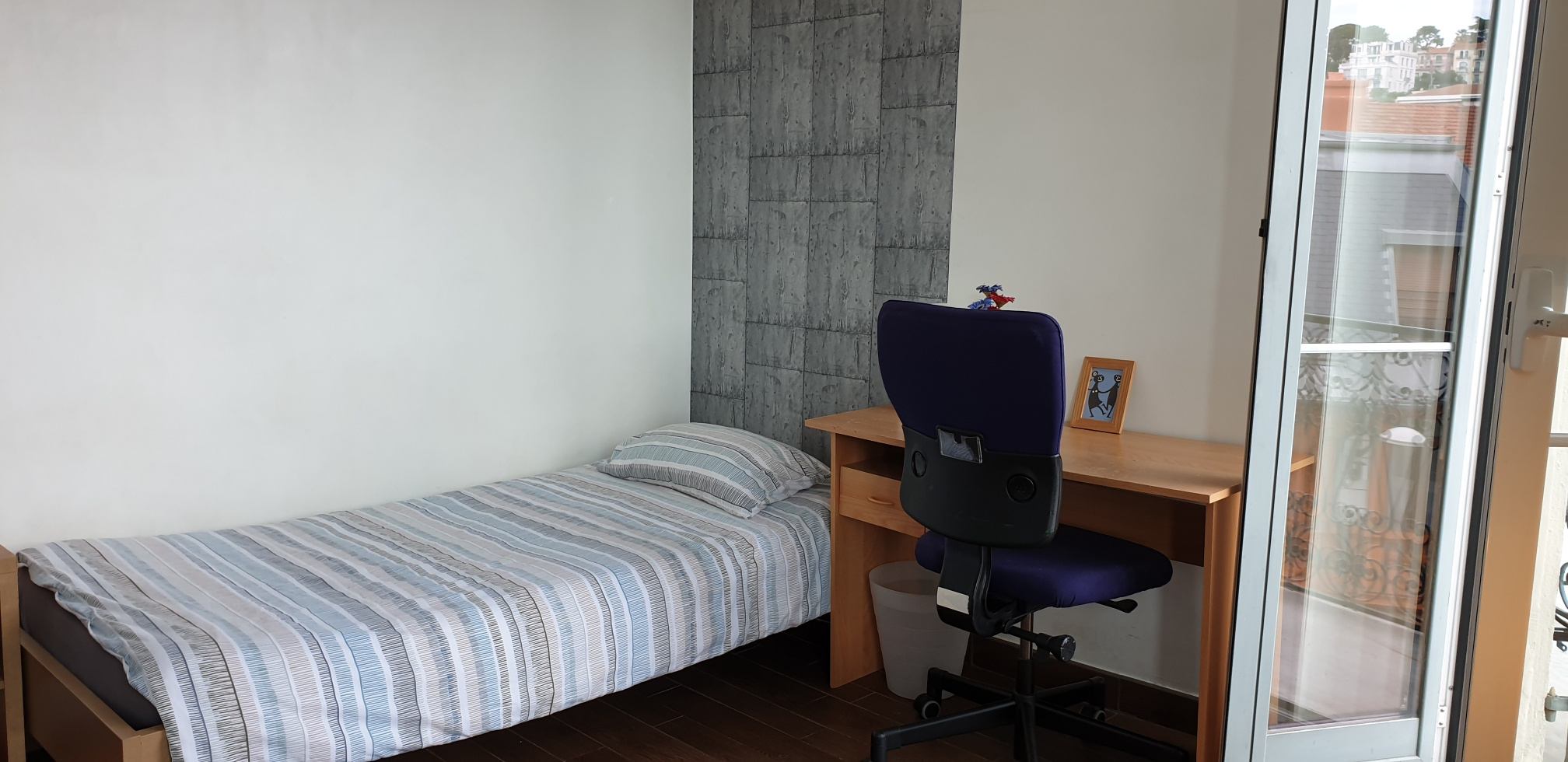 850 €  N° 4 - Gde chambre simple, centre-ville,  Photo principale