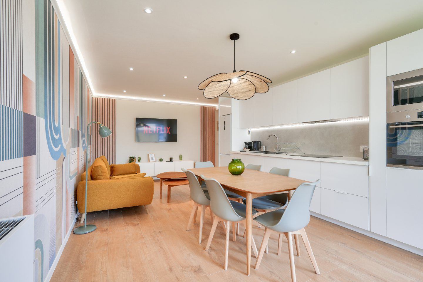 Grande chambre avec douche privative à La Défense  Photo principale