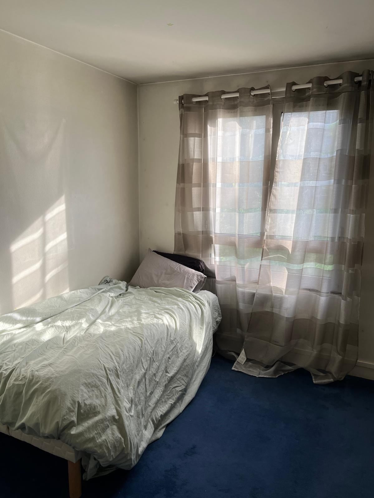 Looking for a flatmate  Photo principale
