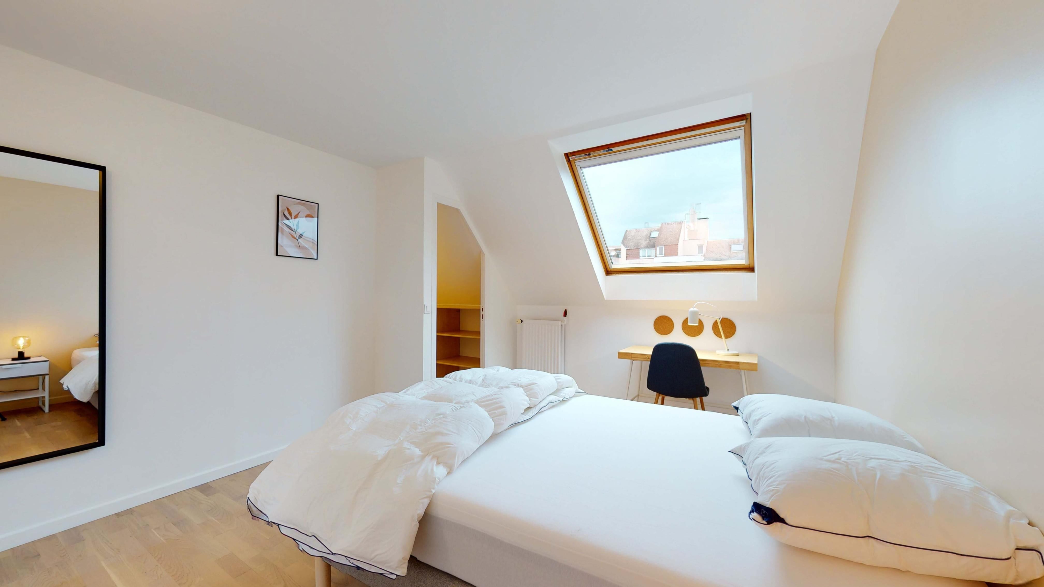 Colocation à Champs-sur-Marne : Appartement de 14m Photo principale