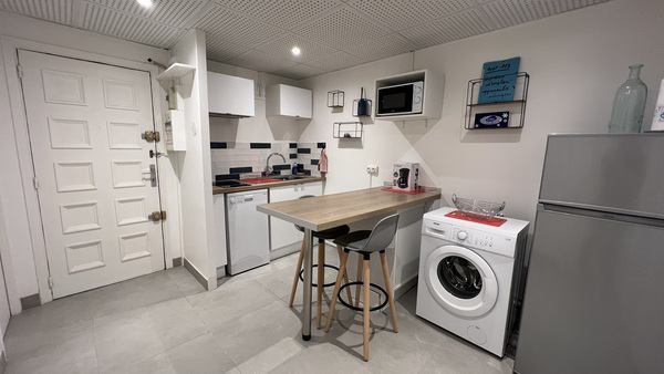 Grande chambre et salon à Fontaine Lestang Photo principale