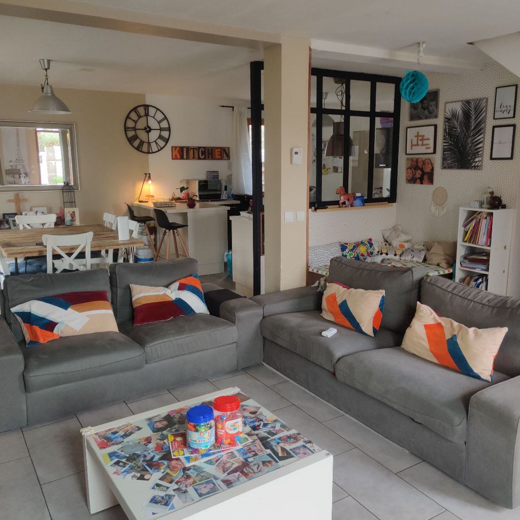 Chambre à louer dans un pavillons. Photo principale