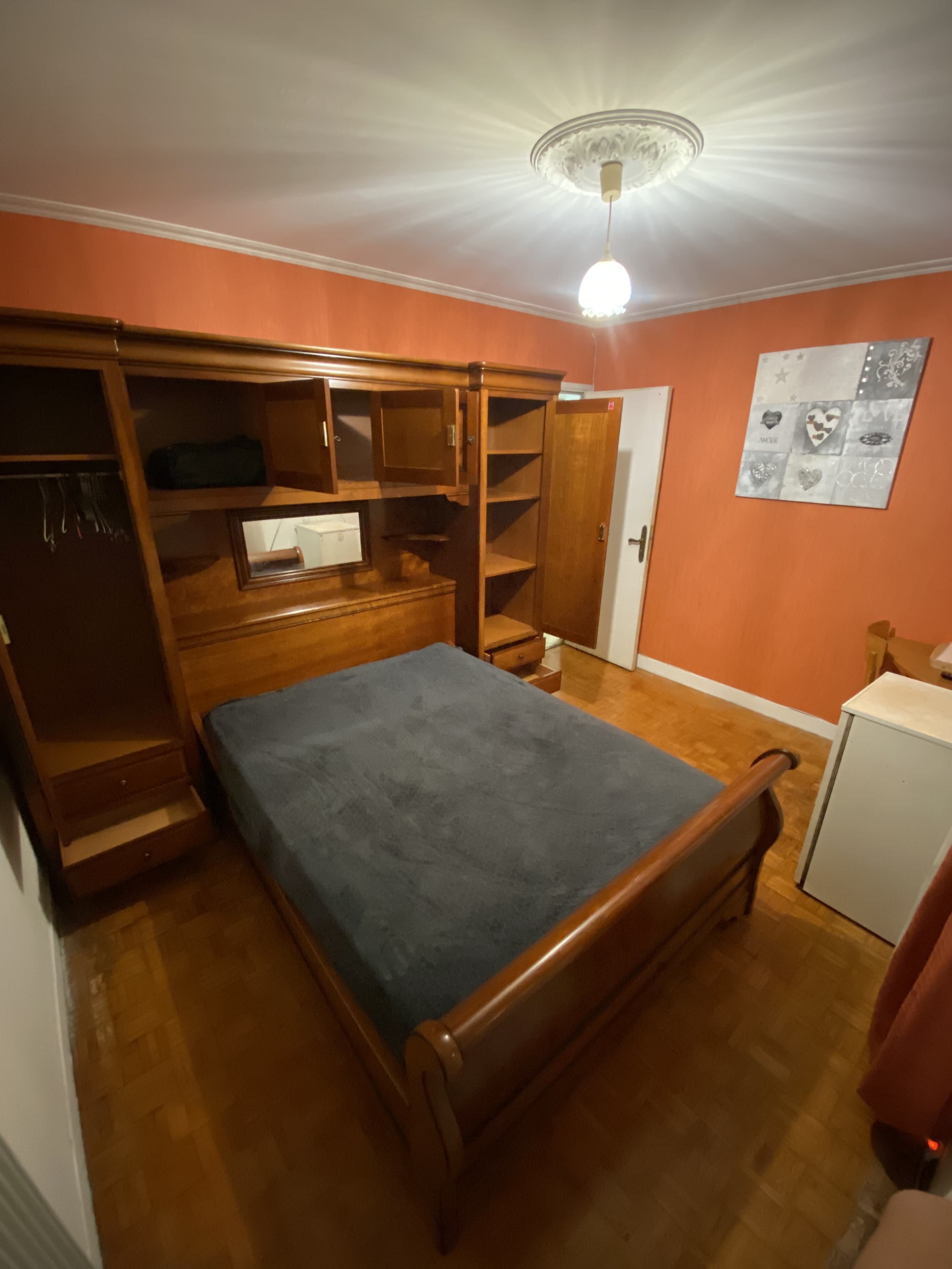 Chambre meublée a tremblay  en france  Photo principale
