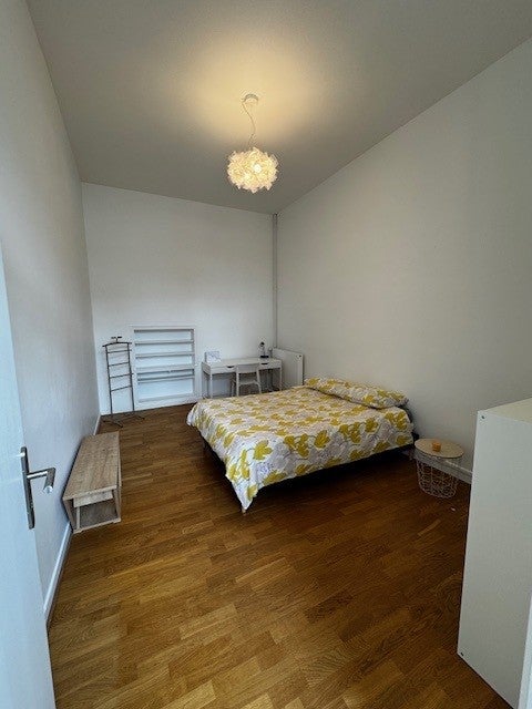 Reste 1 Chambre à Louer Dans Coloc De 3 Chambres  Photo principale