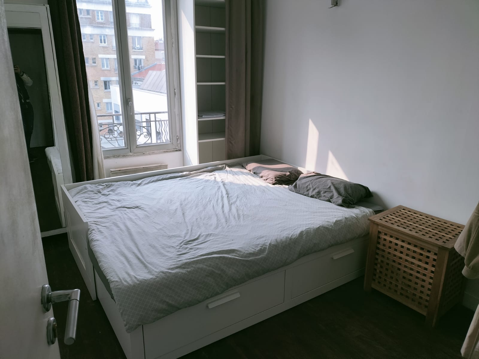 Chambre dans un 3 pièces à partager Photo principale