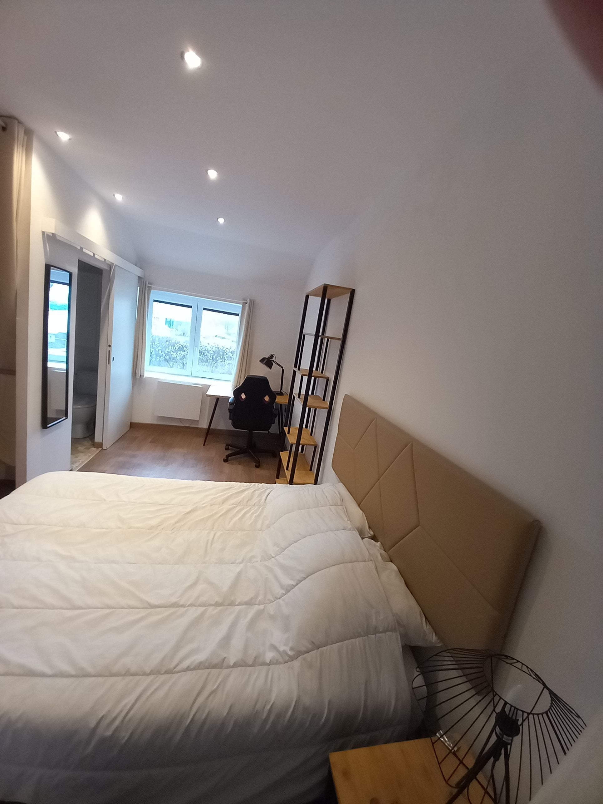 Chambre 14 m2 dans colocation, SDD privée, garage Photo principale