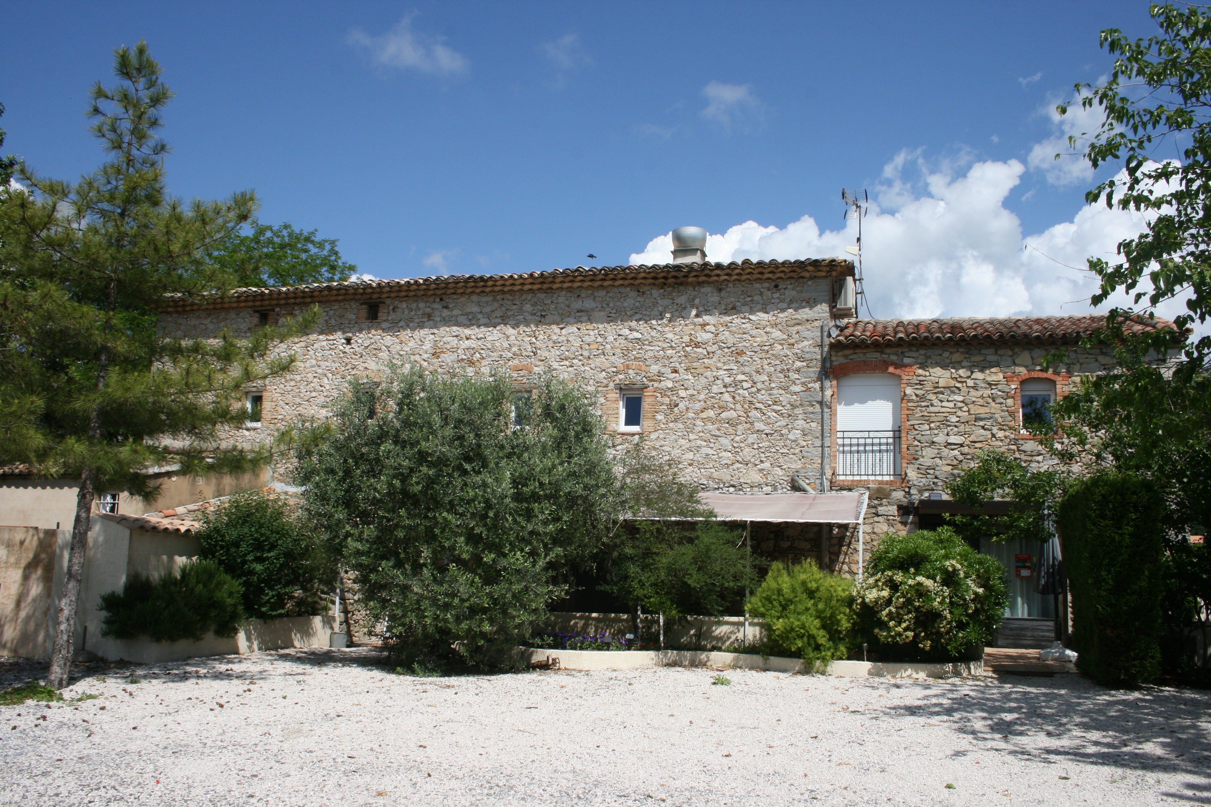 Chambre meublée grand confort, meublée et équipée  Photo principale