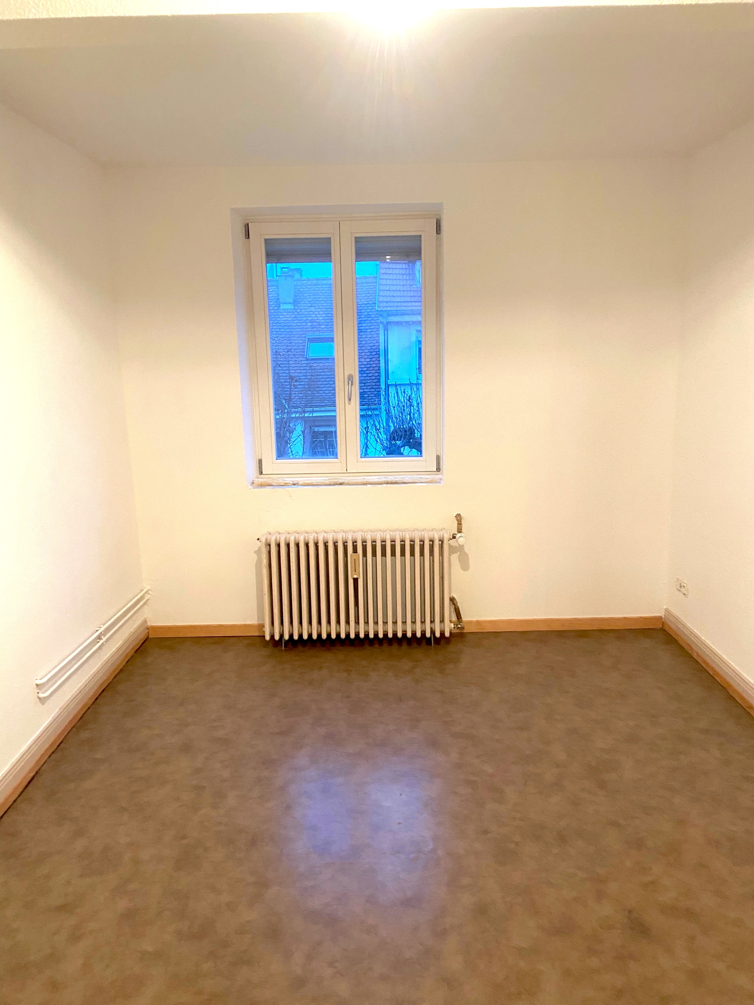 390 € Chambre 14 m2 Non meublée Salon – sdb – cuis Photo principale