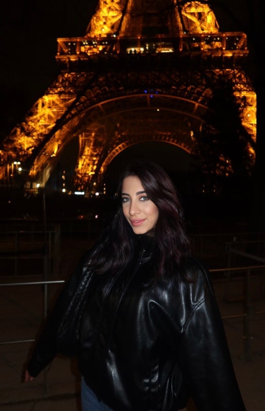 Femme Professionnelle cherche une chambre simple ou double Photo principale