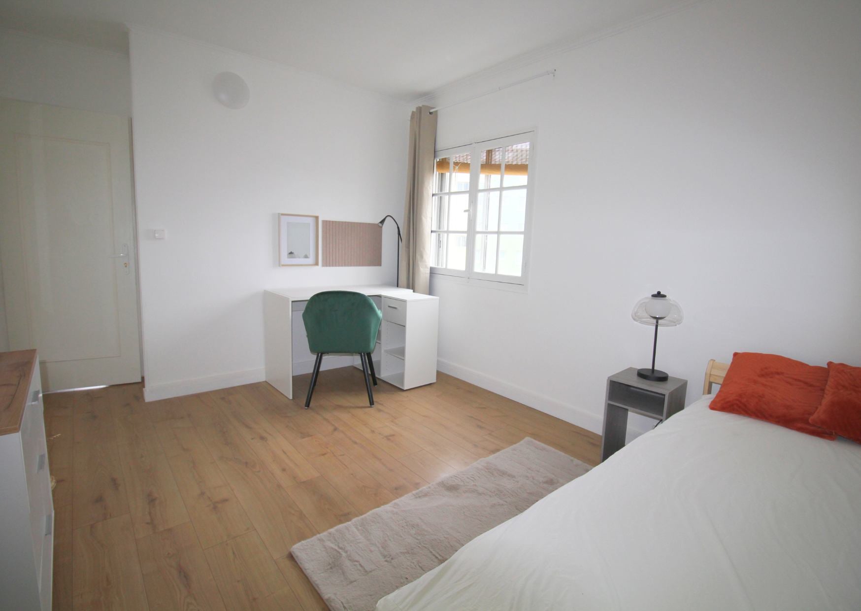 Chambre meublée Fresnes – RER B Croix de Berny / M Photo principale