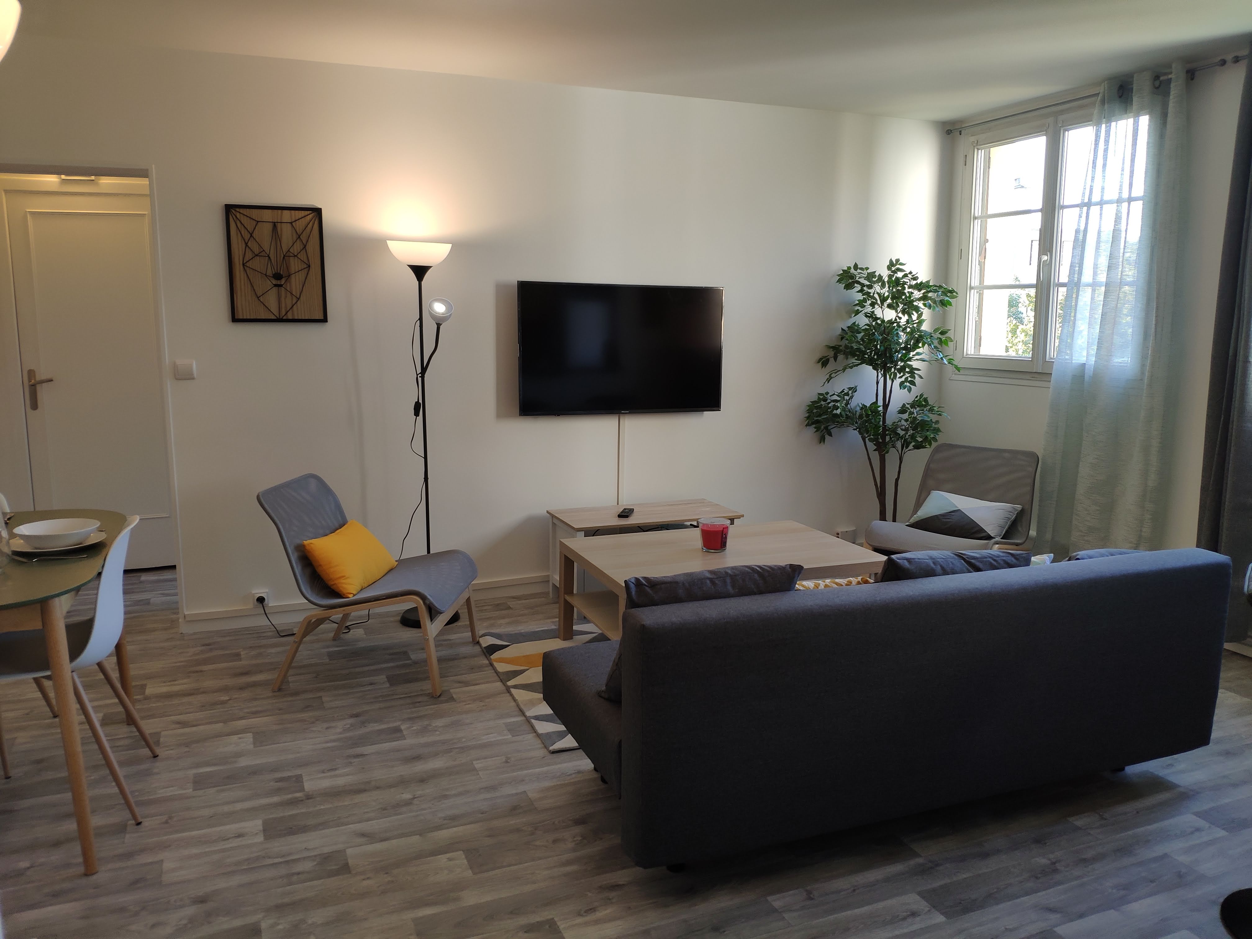 Meublé Convivial: 80 M² Tram T2-11 Min la DéFense Photo principale