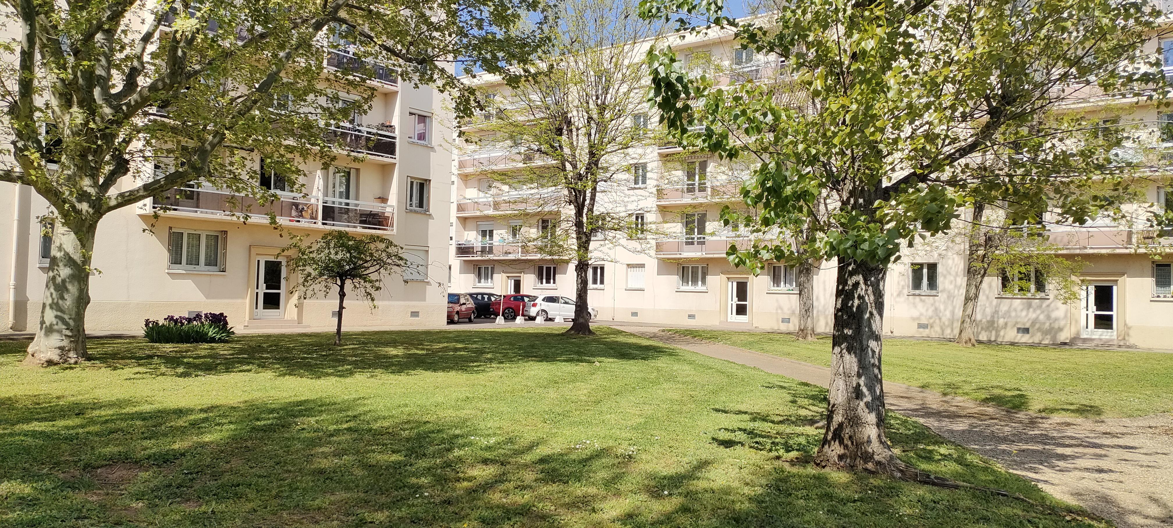 Appart lumineux, 53 m2 , 1 place libre, viens ! Photo principale