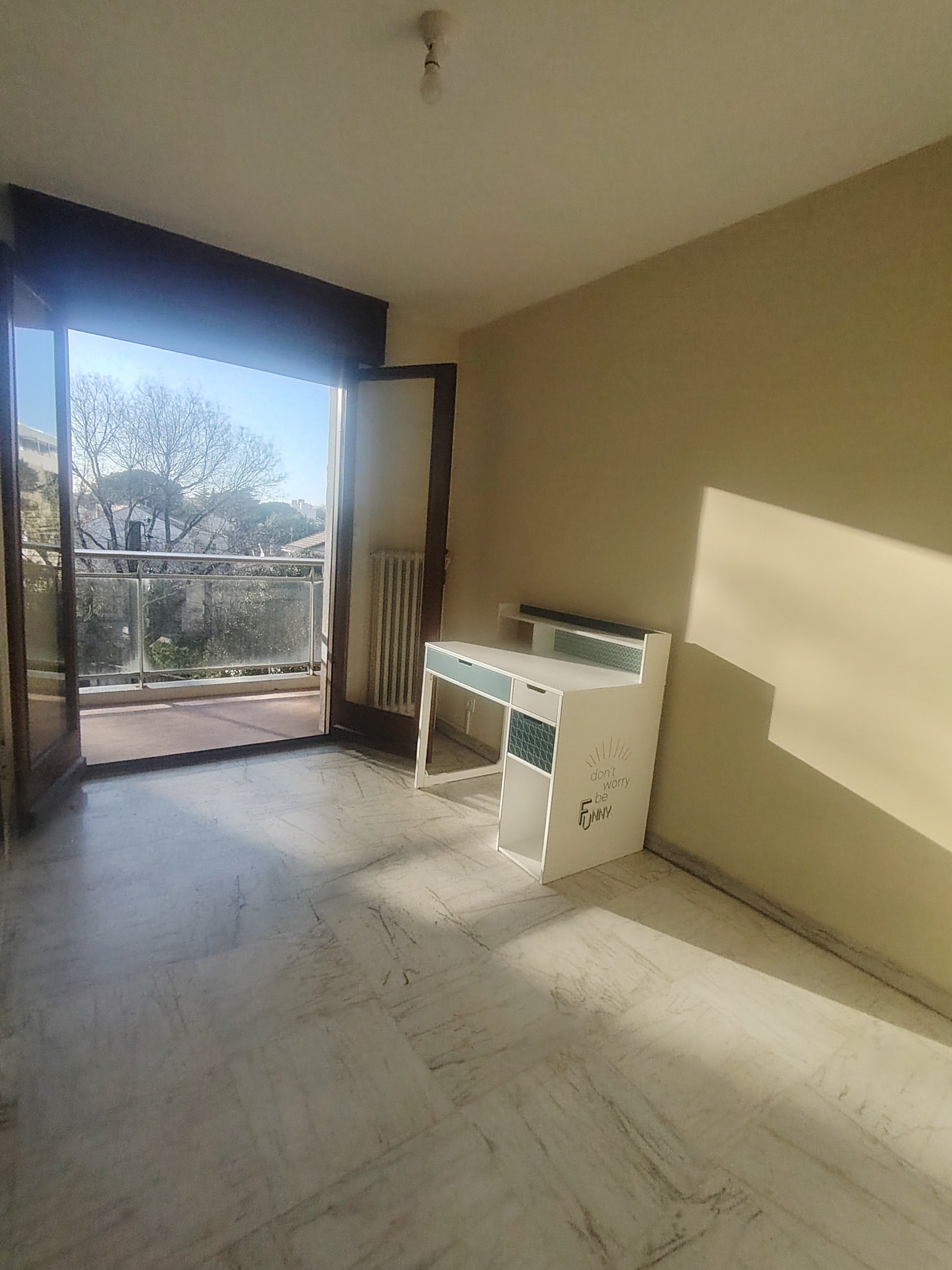 Loue chambre 10m2 avec son balcon privatif Photo principale