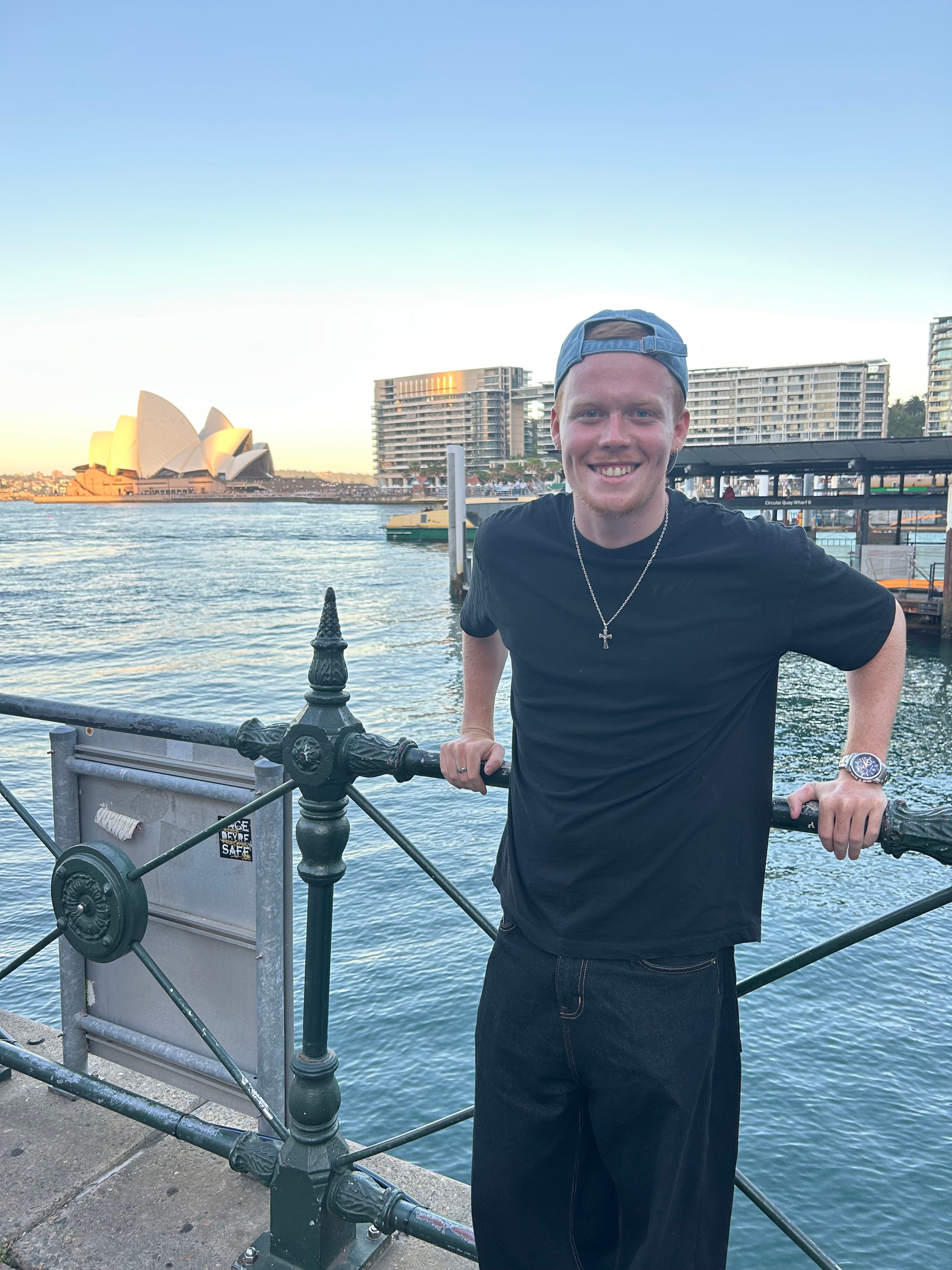 Homme Professionnel cherche une chambre simple ou double Photo principale