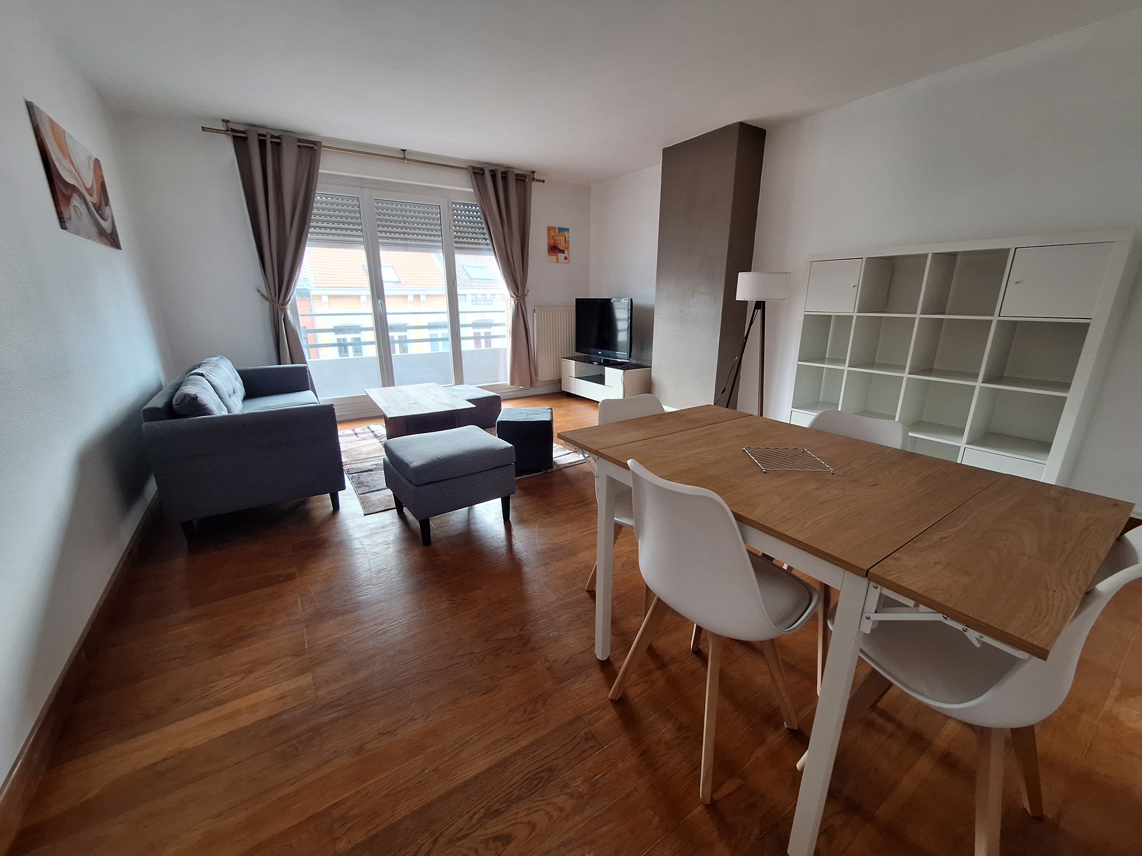 Appartement T4 meublé proche métro, gares et Lille Photo principale