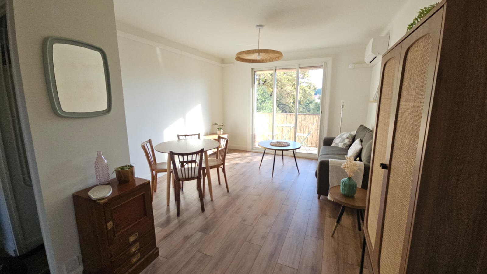 Une chambre dispo Colocation proche hopital de la  Photo principale